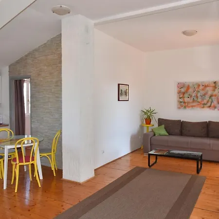 Apartment Piero *