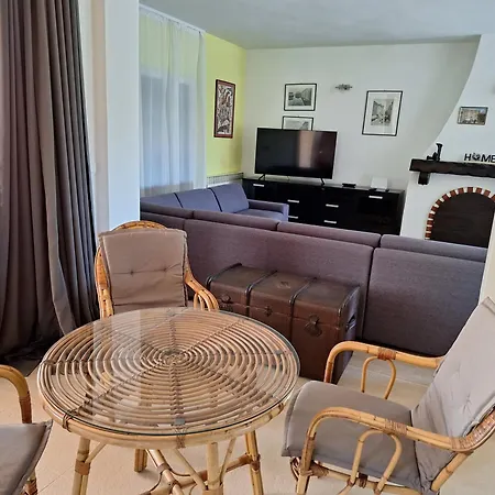 Apartment Piero Zadar