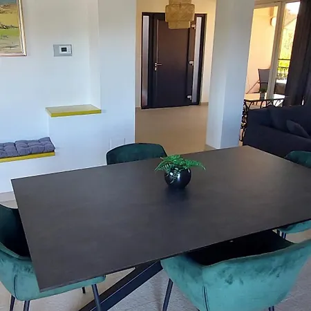 Apartment Piero *
