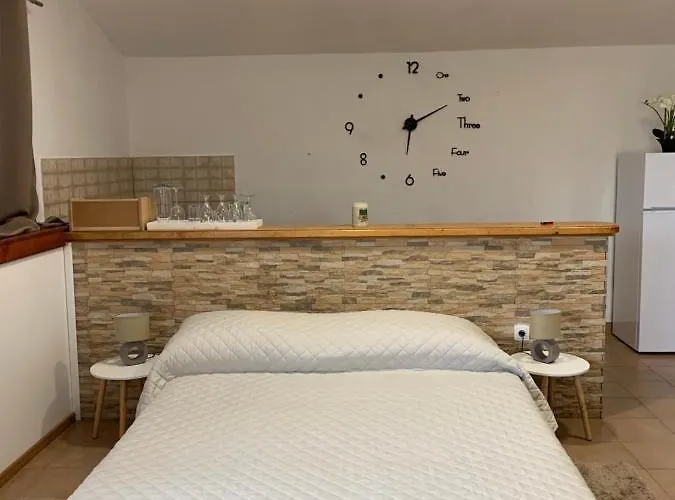 皮耶罗公寓酒店 扎达尔