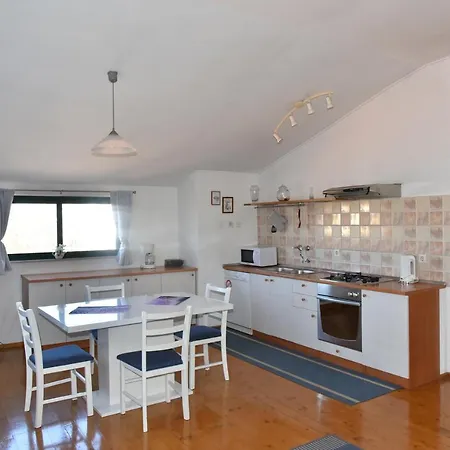 Apartment Piero