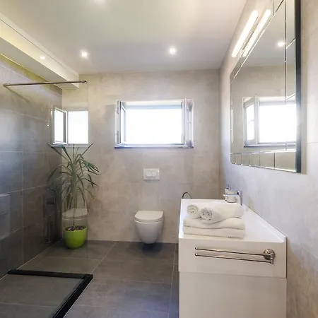 Piero Apartment